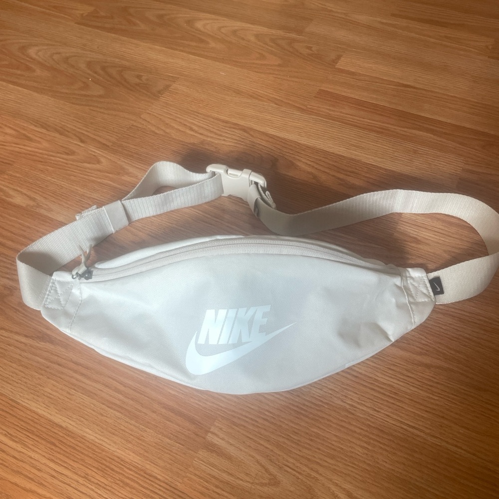 Nike Cream Belt Bag with Organic Shape and Roomy Interior